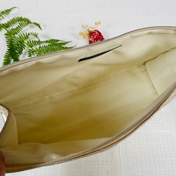 LANCÔME textured cosmetic bag - Picture 6 of 8